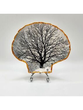 Decoupage Scalloped shell grand tree